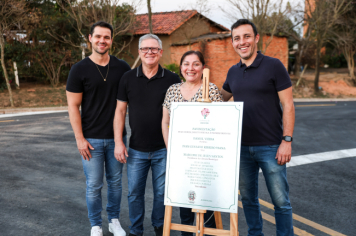 Foto relacionada - DEPUTADA ESTADUAL MARIA LÚCIA AMARY PRESENTE EM INAUGURAÇÃO DE PAVIMENTAÇÃO ASFÁTICA EM JUMIRIM 