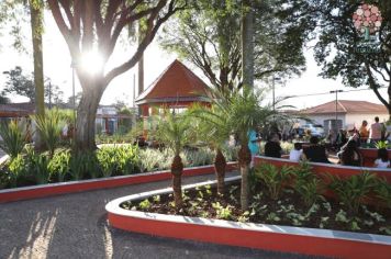 Foto - INAUGURAÇÃO PRAÇA CENTRAL E HOMENAGEM A DIA DAS MÃES