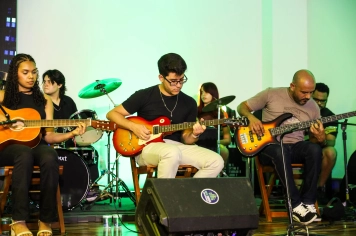 Foto - Apresentação - Cordas e Percussão