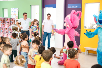 Foto - Entrega de Presentes 10/10/2025