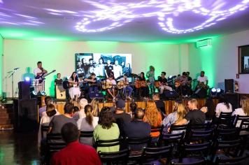 Foto - Apresentação - Cordas e Percussão
