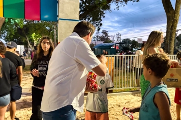 Foto relacionada - Prefeitura de Jumirim inaugura Parque Jumikids “Antônio Dias Magalhães (Toinho)” com grande festa para a comunidade.
