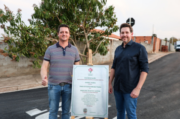Foto relacionada - DEPUTADA ESTADUAL MARIA LÚCIA AMARY PRESENTE EM INAUGURAÇÃO DE PAVIMENTAÇÃO ASFÁTICA EM JUMIRIM 
