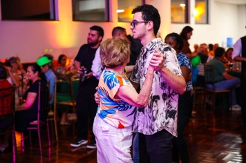 Foto - Jantar Dançante