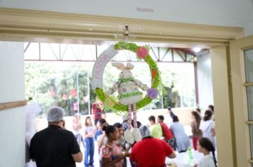 Foto - Entrega de ovos de Páscoa  EMEB Jumirim e Creche Denise.