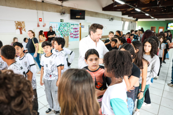Foto - Entrega de Presentes 10/10/2025