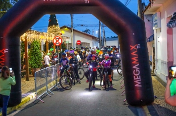 Foto - Pedal, Feira Noturna e Presépio - 12/12/25