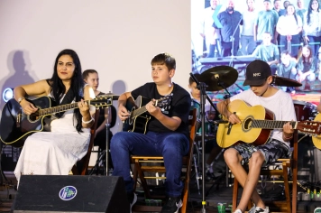 Foto - Apresentação - Cordas e Percussão