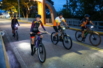 Foto - Pedal, Feira Noturna e Presépio - 12/12/25