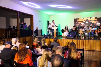 Foto - Apresentação - Cordas e Percussão