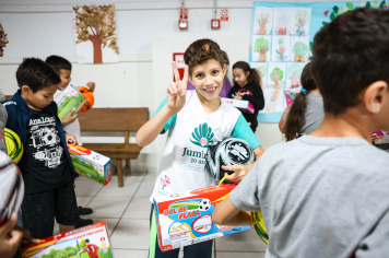 Foto - Entrega de Presentes 10/10/2025