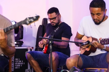Foto - Apresentação - Cordas e Percussão