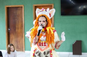 Foto - Entrega de ovos de Páscoa  EMEB Jumirim e Creche Denise.