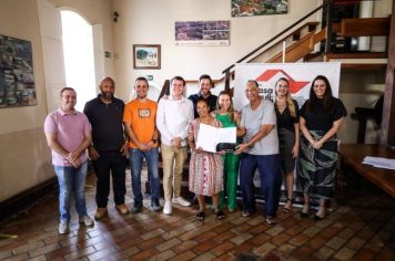 Foto - Entrega de Títulos de Regularização de Imóveis (26/04/24)