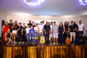 Foto - Apresentação - Cordas e Percussão