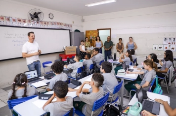 Foto - Entrega dos Ovos de Páscoa- EMEI E EMEB JUMIRIM - 02/04/2026