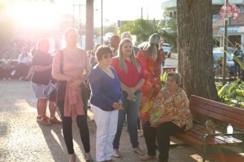 Foto - INAUGURAÇÃO PRAÇA CENTRAL E HOMENAGEM A DIA DAS MÃES