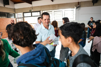 Foto - Entrega de Presentes 10/10/2025