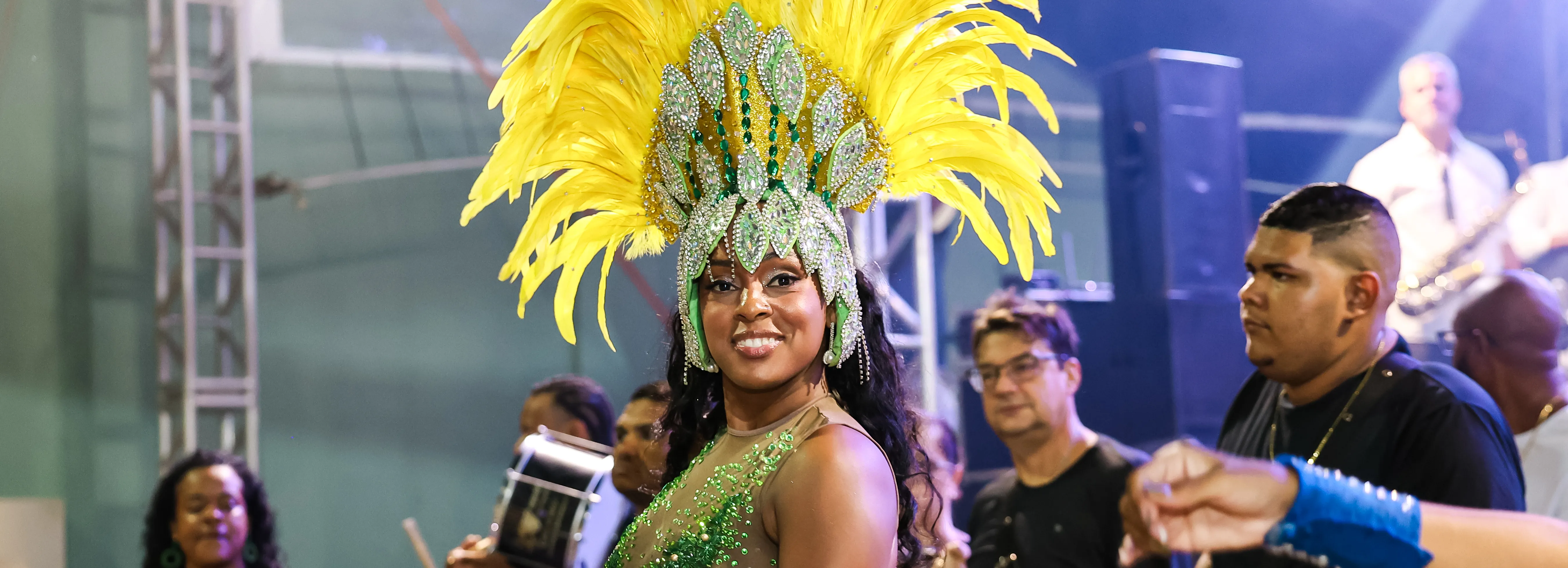 Carnaval 2026 agita Jumirim com tema de Copa do Mundo e entra para a história