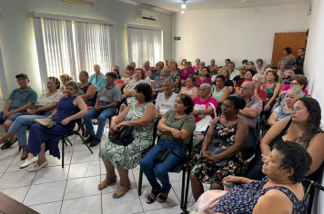 Reunião do SCFV 59+ com tema páscoa acontece com casa cheia