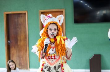 Foto - Entrega de ovos de Páscoa  EMEB Jumirim e Creche Denise.