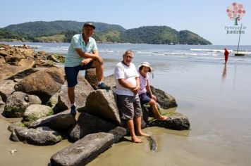 Foto - Dia na praia com o grupo 59+