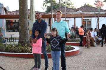 Foto - INAUGURAÇÃO PRAÇA CENTRAL E HOMENAGEM A DIA DAS MÃES