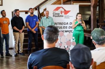 Foto - Entrega de Títulos de Regularização de Imóveis (26/04/24)