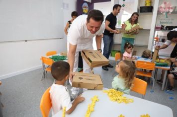 Foto - Entrega de Kits Escolares