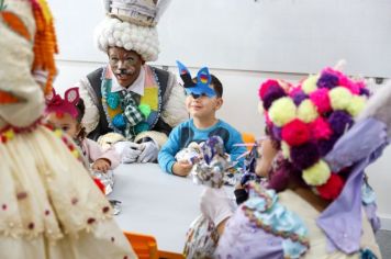 Foto - Entrega de ovos de Páscoa  EMEB Jumirim e Creche Denise.