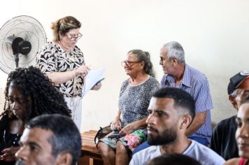 Foto - Entrega de Títulos de Regularização de Imóveis (26/04/24)