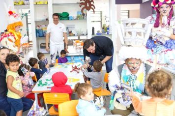 Foto - Entrega de ovos de Páscoa  EMEB Jumirim e Creche Denise.