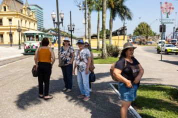 Foto - Dia na praia com o grupo 59+