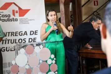 Foto - Entrega de Títulos de Regularização de Imóveis (26/04/24)