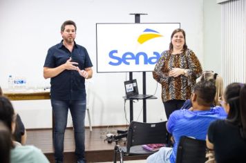 Foto - Abertura dos Cursos de Padeiro e Maquiagem