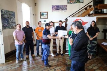 Foto - Entrega de Títulos de Regularização de Imóveis (26/04/24)