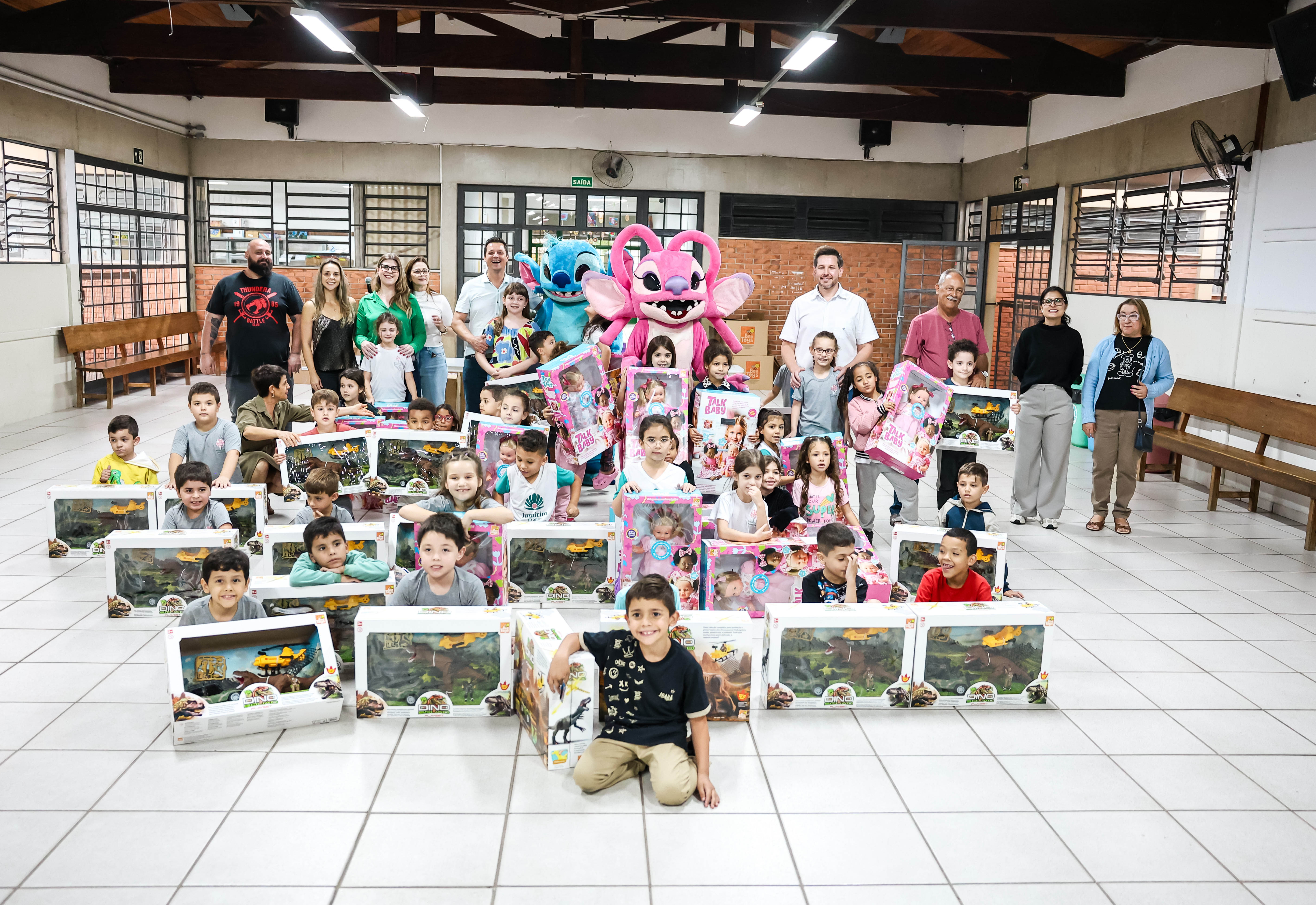   DIA DE ALEGRIA NAS ESCOLAS MUNICIPAIS DE JUMIRIM