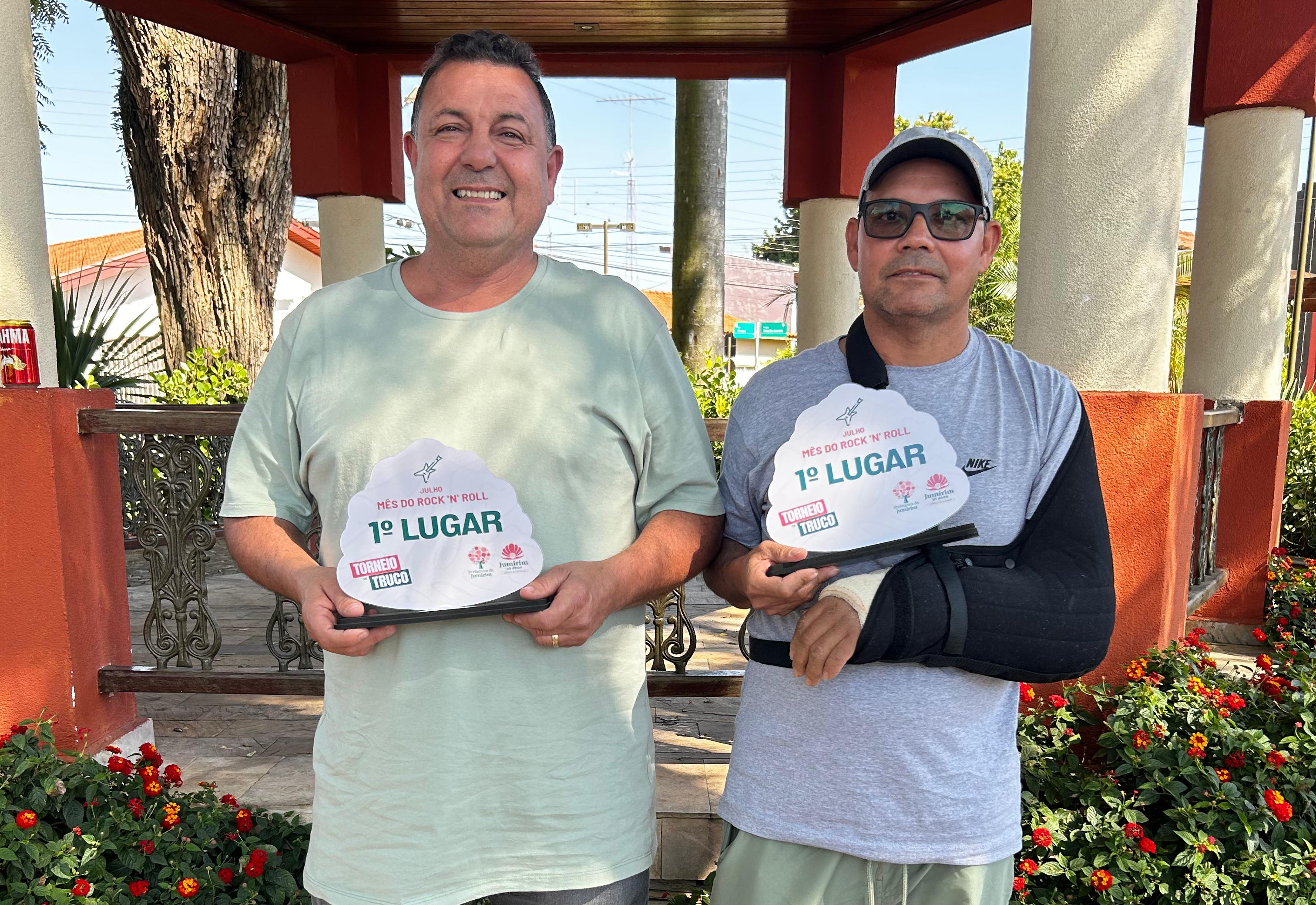 Rosélio e Cesão conquistam o 1º lugar no Torneio de Truco de Julho em Jumirim