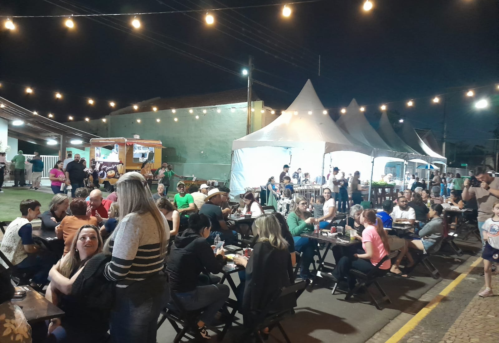 Feira Noturna 23.10.2025